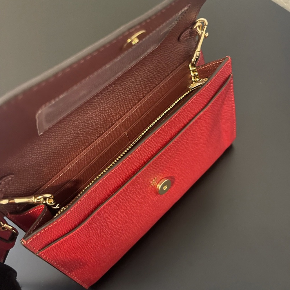 Coach Crossbody - Picture 2 of 4